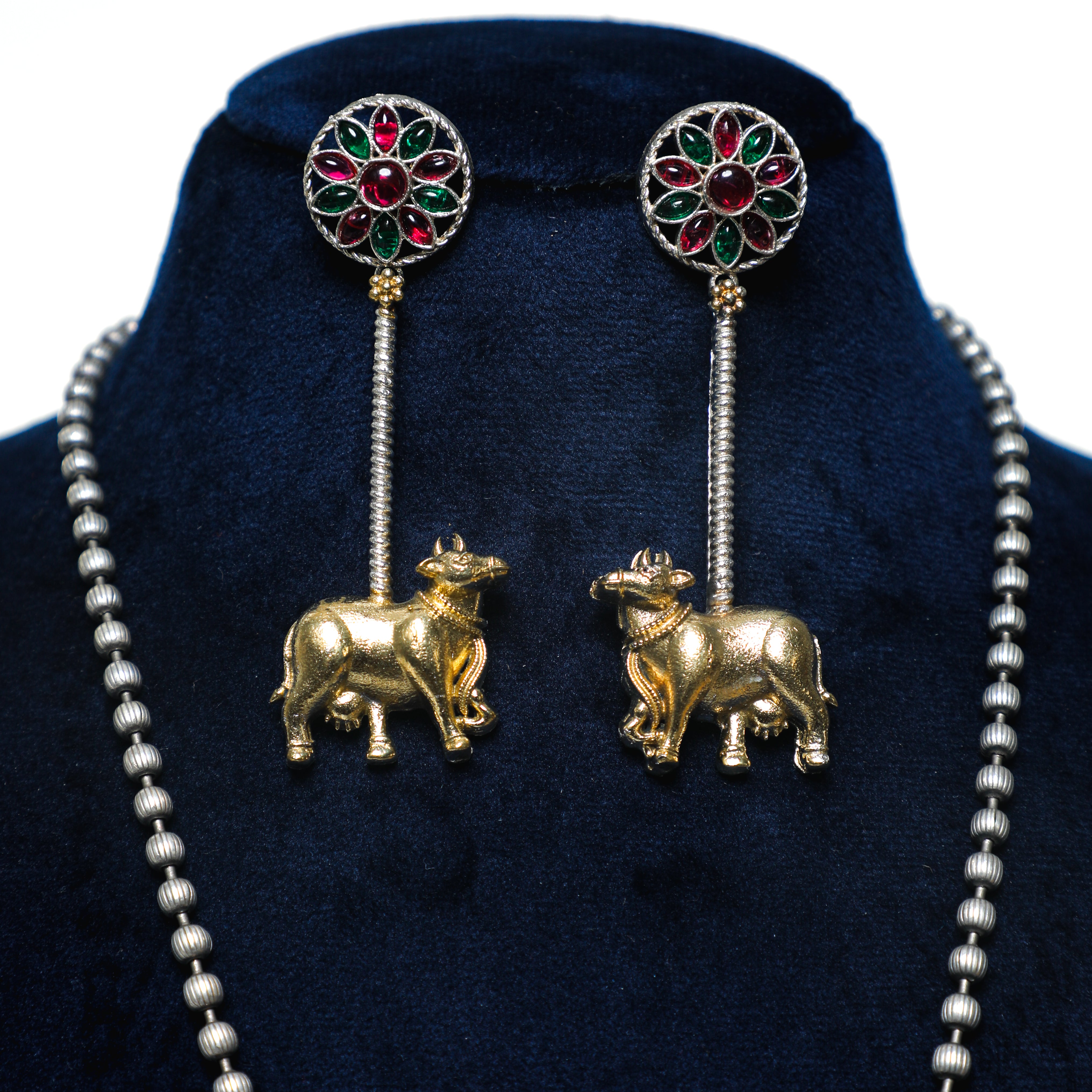 Bull Fusion Necklace Set
